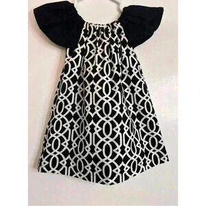 BNWT Black and White Aline, Cap Sleeve Cotton Dress Size 2 yrs.